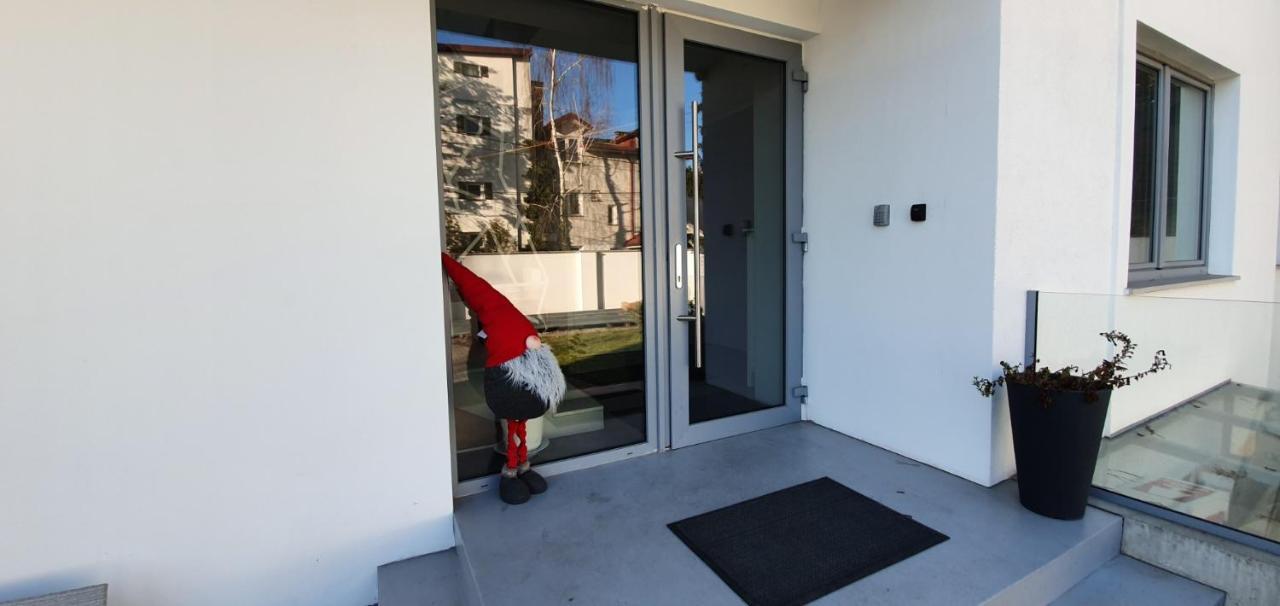Loft 85 M2 Wilanow Krolewski Self Checkin Varšava Exteriér fotografie