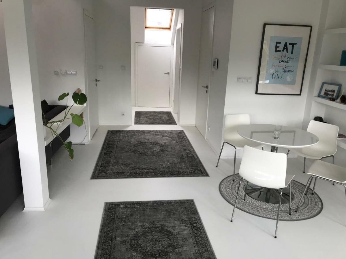 Loft 85 M2 Wilanow Krolewski Self Checkin Varšava Exteriér fotografie